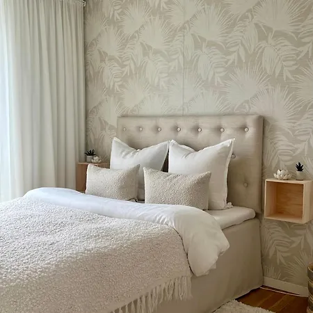 With Ocean View Apartment