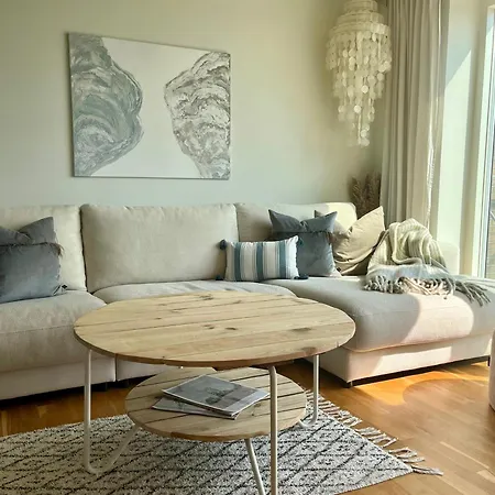 With Ocean View Apartment